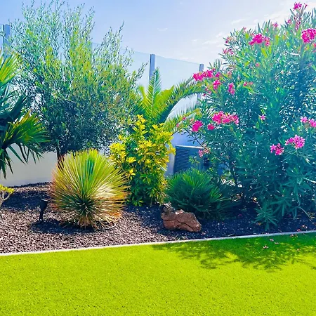 Villa El Palmeral - Exlusive With Private Pool In Corralejo
